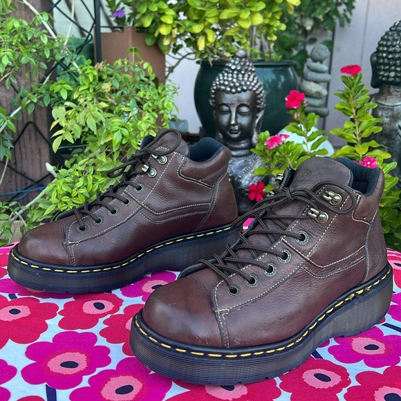 🏴󠁧󠁢󠁥󠁮󠁧󠁿 Vintage Dr. Martens MIE Chunky Lace Up Platform Ankle Boots UK 7 - Picture 7 of 17